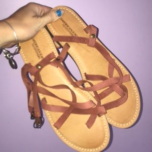 American Eagle Sandals